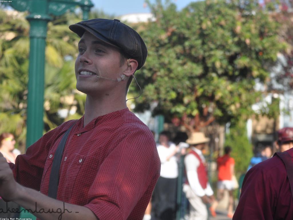 ព័ត៌មានថ្មីៗ និងនយោបាយសង្គម